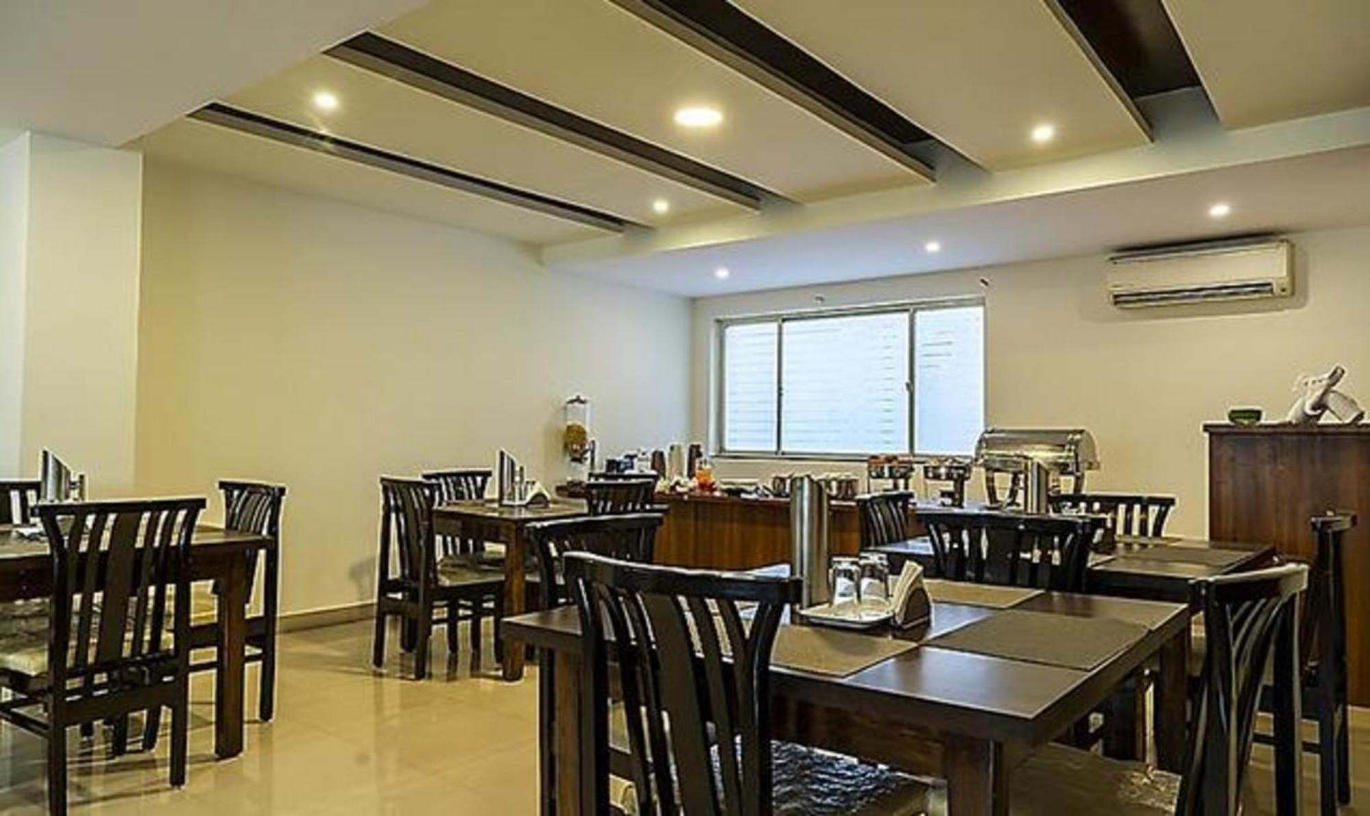 Fabhotel Prime Krrish Inn Гайдарабад Екстер'єр фото